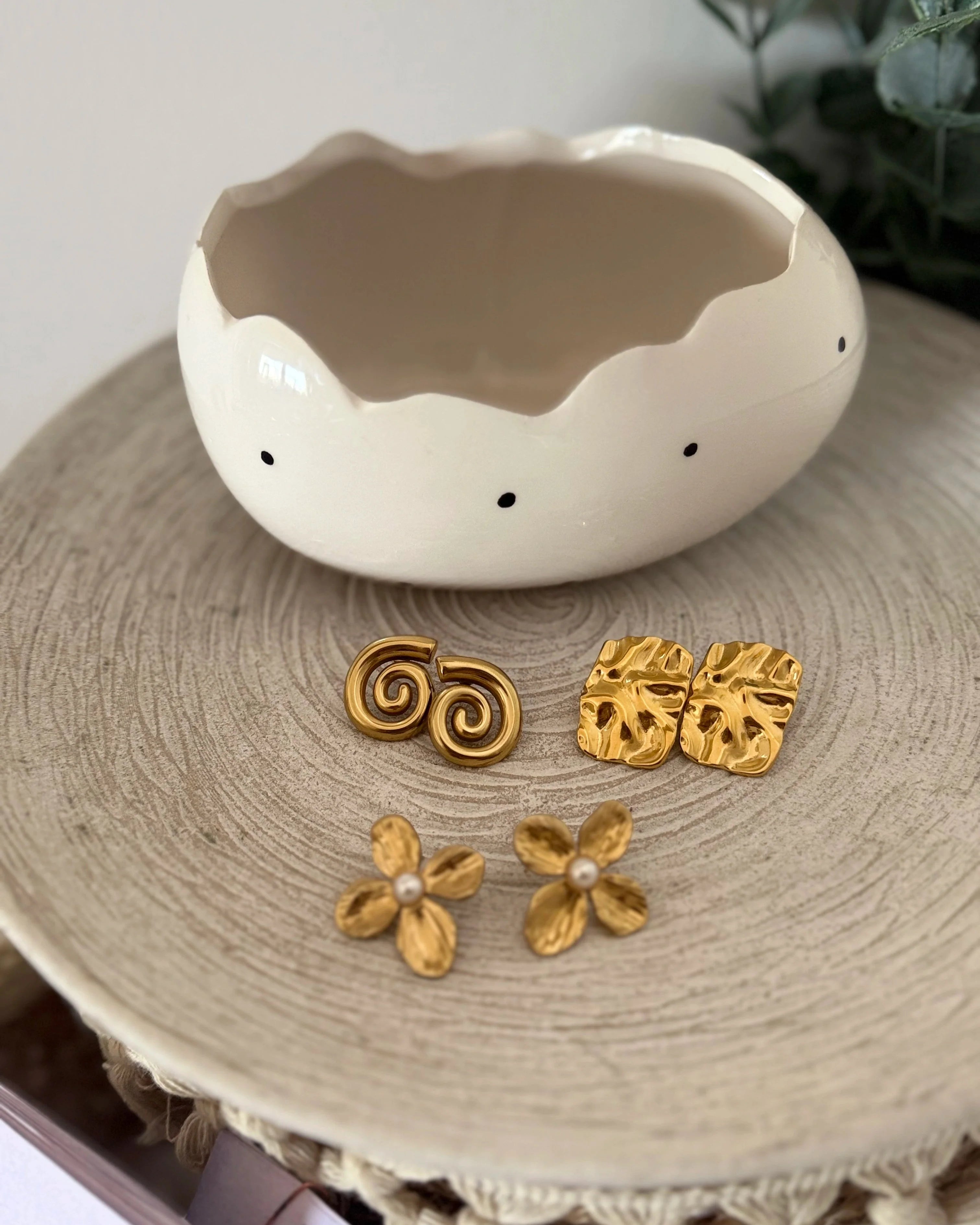 Brincos em aço inoxidável hipoalergénicos da Lyra Jewelry