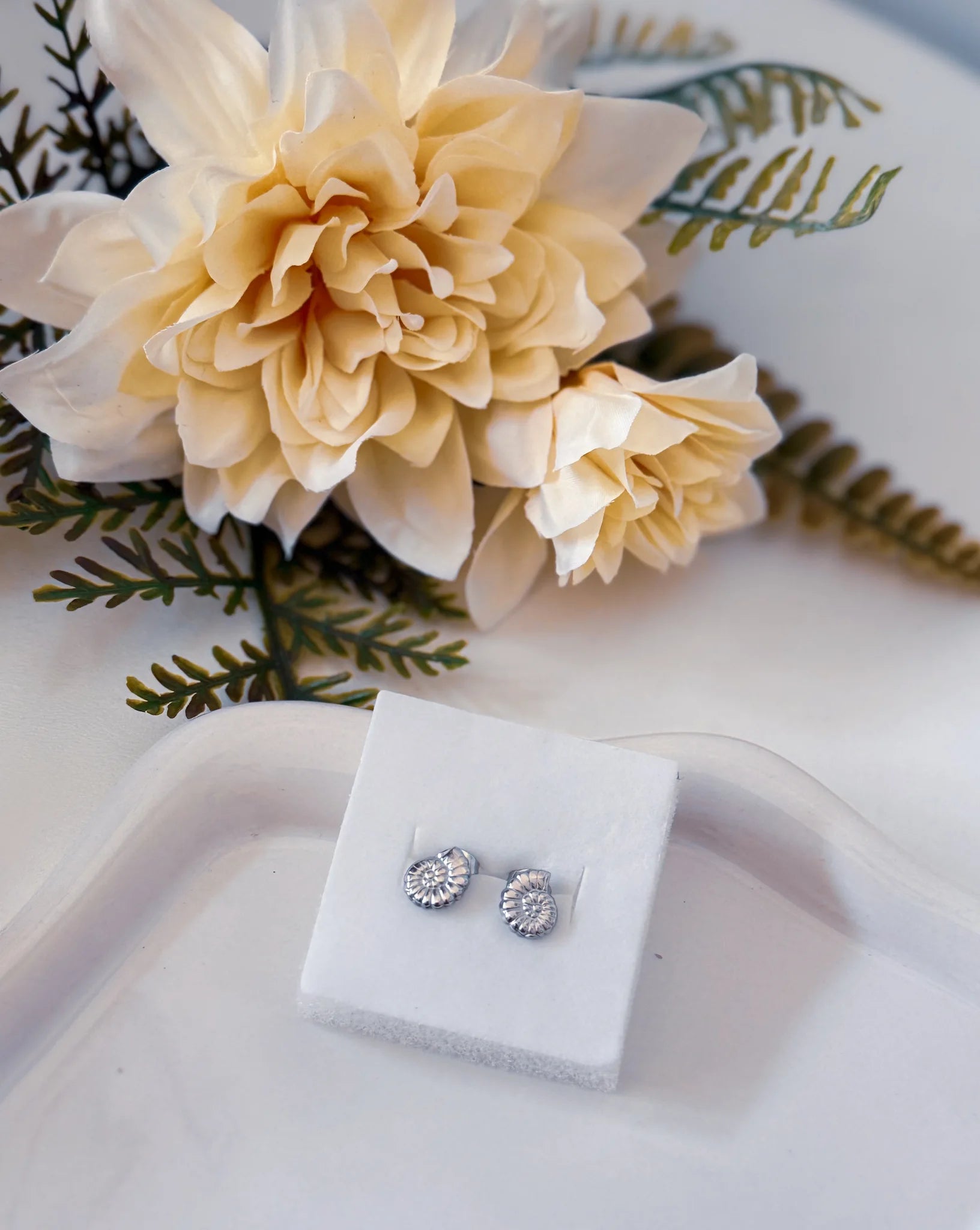 Brincos Malta prateados