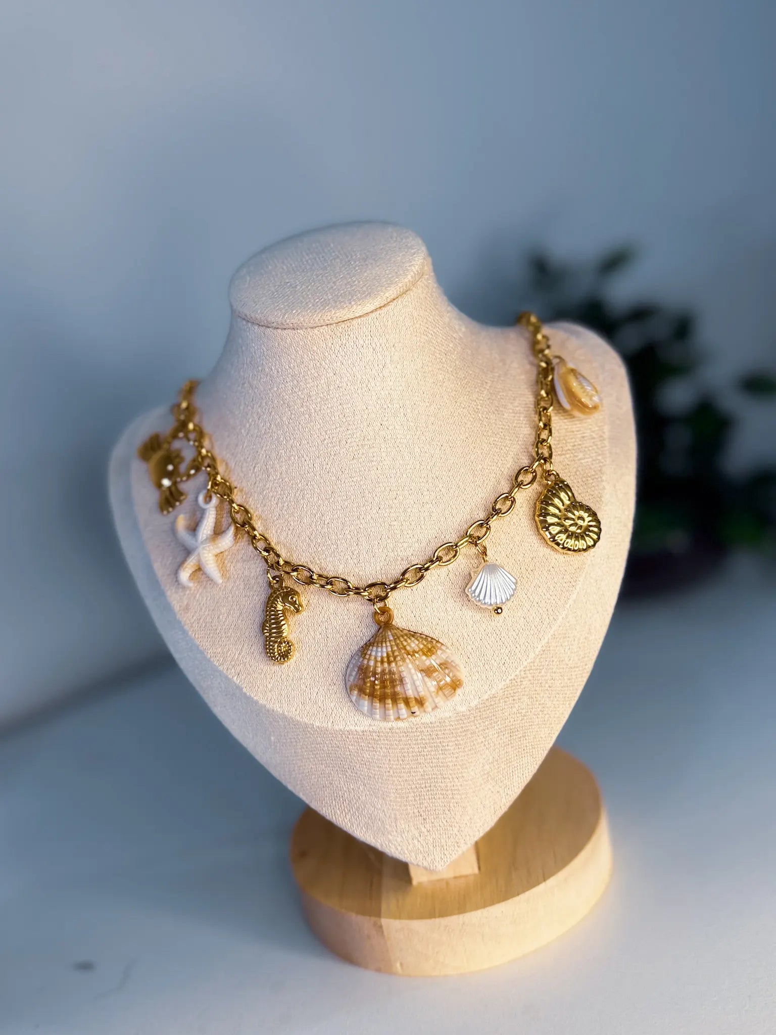 Colar Mykonos dourado