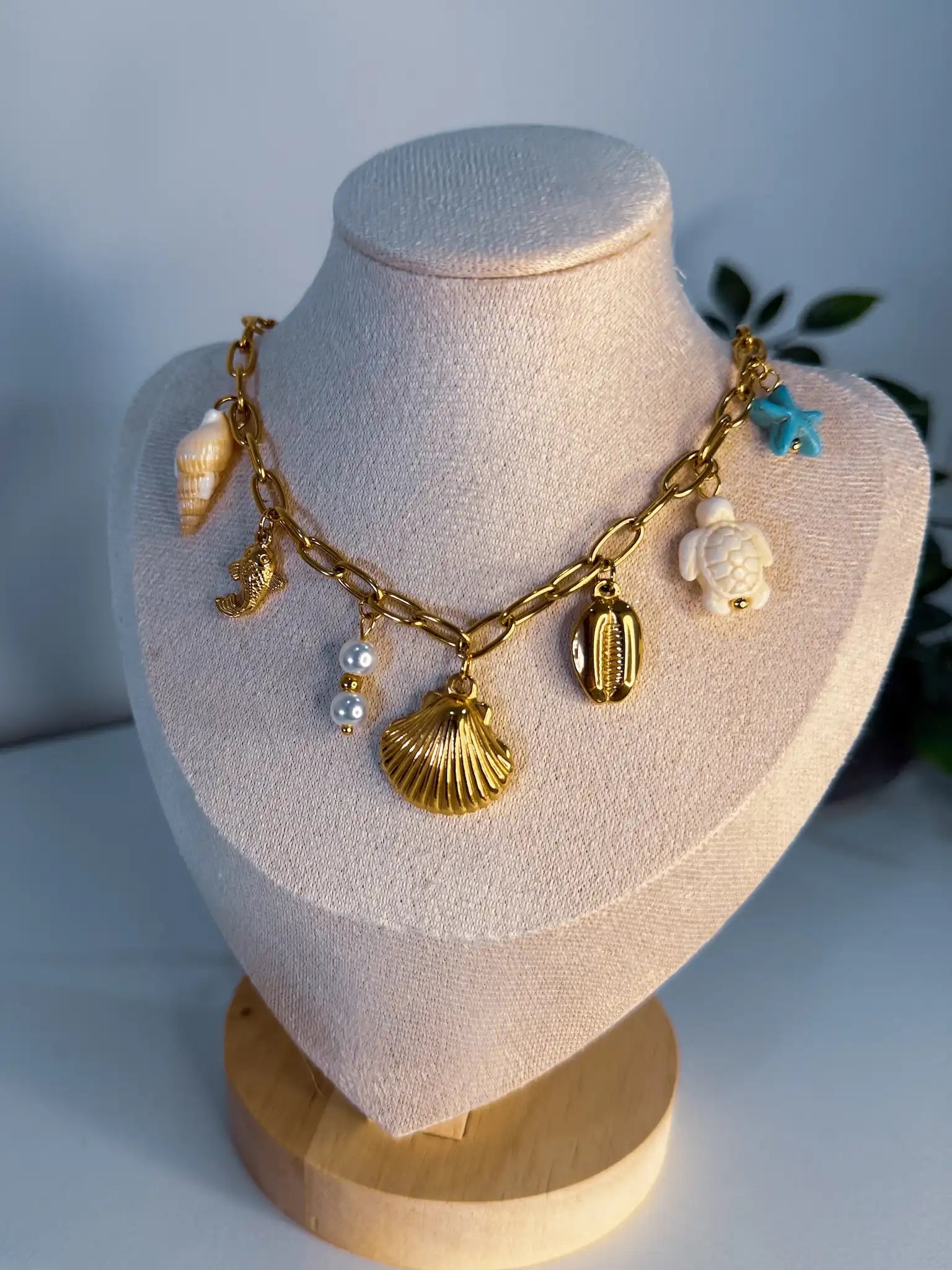 Colar positano dourado